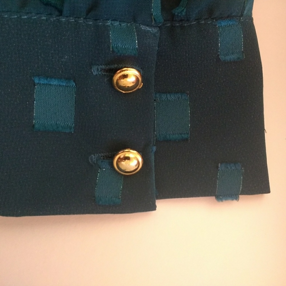 Blouse - Picture 4 of 6